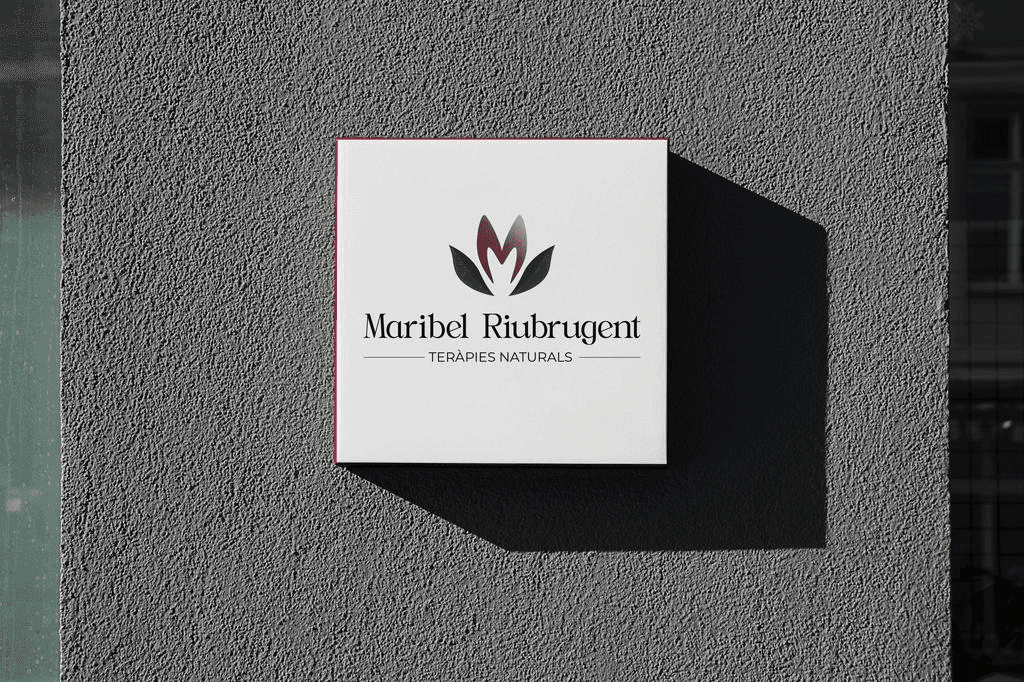 Projecte de branding i identitat visual per a Maribel Riubrugent Teràpies Naturals — Koova Studio Girona
